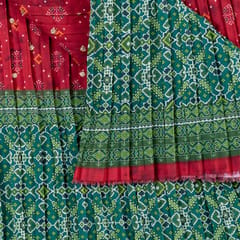 Red Color Embroiderd Georgette Pleated Printed Fabric with Green Border