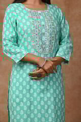 Rama Green Colour Cotton Printed Shirt with Cotton Printed Bottom