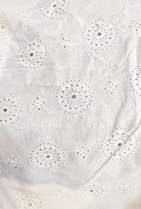 Natural Colour Dyeable Panta Floral Pattern Schiffli Embroidered Fabric