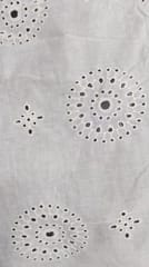 Natural Colour Dyeable Panta Floral Pattern Schiffli Embroidered Fabric