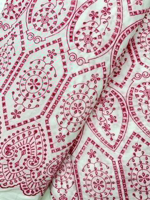 Natural Colour Dyeable Panta Floral Pattern Schiffli Embroidered Fabric