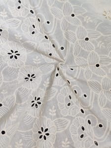 Natural Colour Dyeable Panta Floral Pattern Schiffli Embroidered Fabric