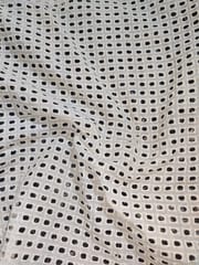 Natural Colour Dyeable Panta Floral Pattern Schiffli Embroidered Fabric