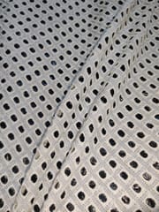 Natural Colour Dyeable Panta Floral Pattern Schiffli Embroidered Fabric