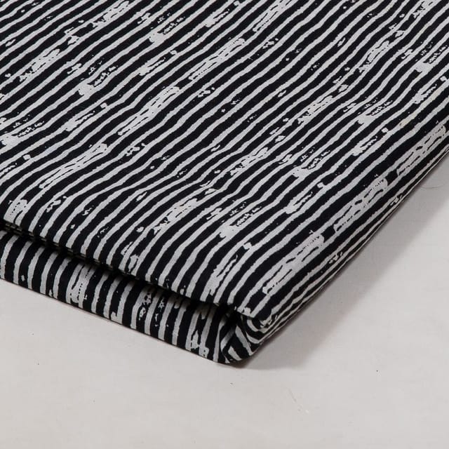 Black Color Cambric Cotton Printed Fabric