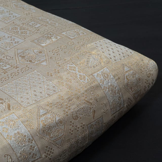 Dyeable Dola Silk Jacquard Fabric