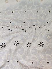 Natural Colour Dyeable Panta Floral Pattern Schiffli Embroidered Fabric