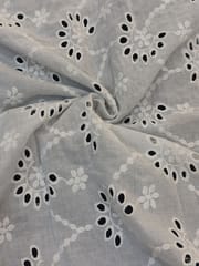 Natural Colour Dyeable Panta Floral Pattern Schiffli Embroidered Fabric