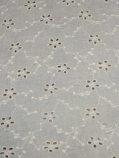Natural Colour Dyeable Panta Floral Pattern Schiffli Embroidered Fabric