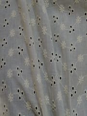 Natural Colour Dyeable Panta Floral Pattern Schiffli Embroidered Fabric