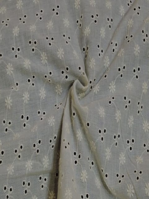 Natural Colour Dyeable Panta Floral Pattern Schiffli Embroidered Fabric
