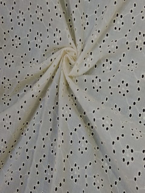 Natural Colour Dyeable Panta Floral Pattern Schiffli Embroidered Fabric