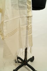 Off White Dyeable Chanderi Dupatta with Golden Border – Elegant & Versatile