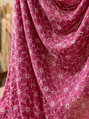 Daisy Web Pattern Marron schiffli fabric