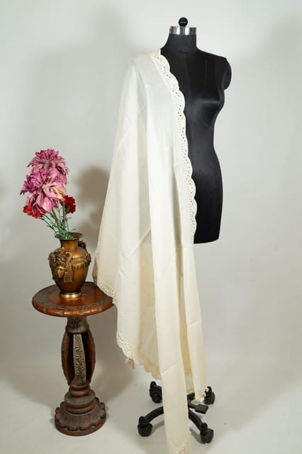 Elegant Kora Cotton Dupatta with Intricate Cutwork – Pure and Timeless